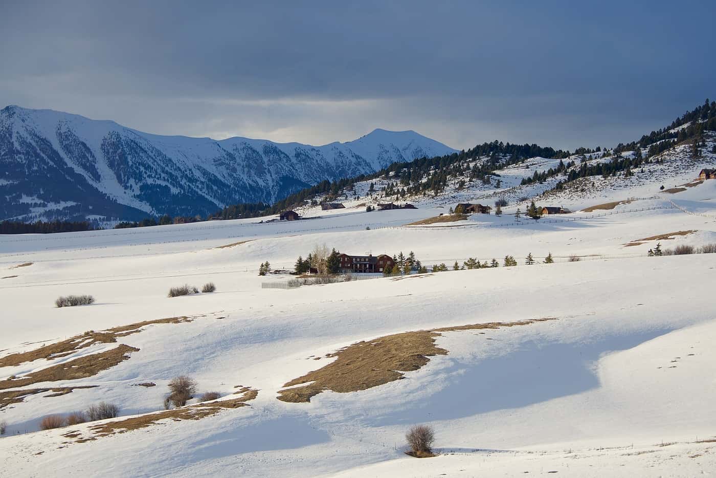 Scenic view of Howler's Inn during the winter
